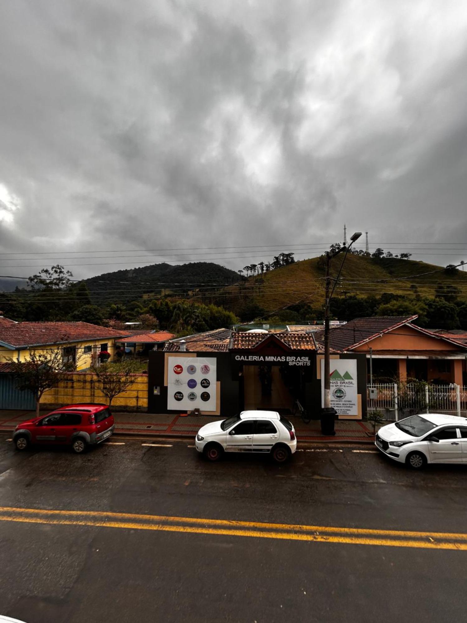 Hospedaria Bicho Preguica Sapucaí-Mirim Esterno foto